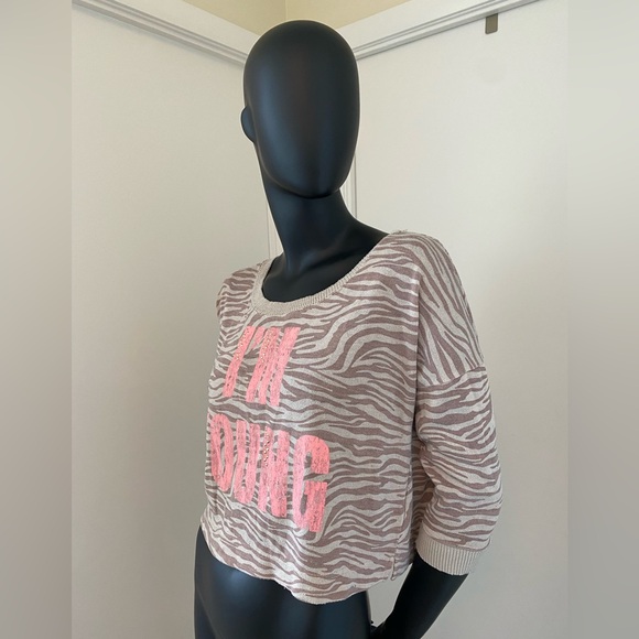 Tiger-Print Sweater - Picture 2 of 6